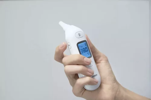 OMRON Gentle Temp 533 infravörös fülhőmérő