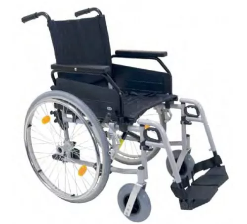 Alumínium kerekesszék FREETEC - Beülőszélesség 43 cm