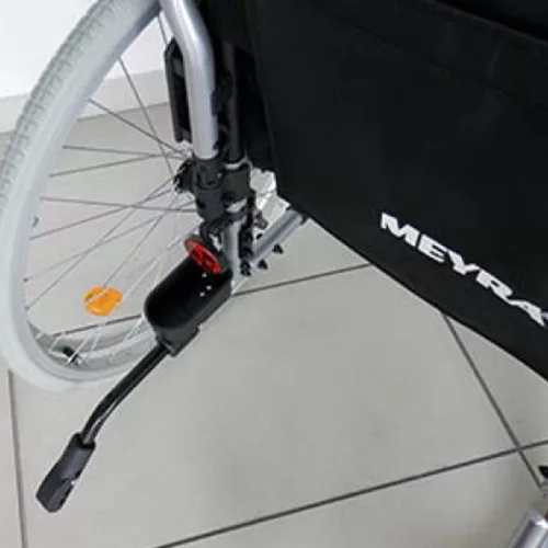 EUROCHAIR 2.750 MEYRA alumínium kerekesszék 130kgig - Méret 40 cm