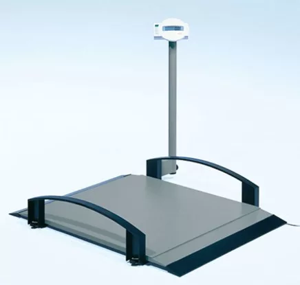 SECA 665 kerekesszék mérleg 300 kg/100g