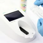 ROCHE Urisys 1100 vizeletvizsgáló készülék - Termék 50db Control M teszt