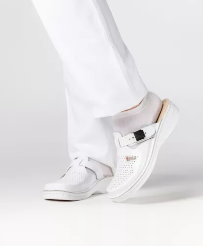 LEON Comfort női bőr klumpa V260