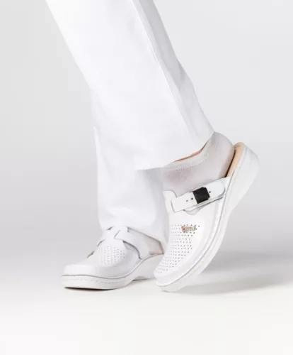 LEON Comfort női bőr klumpa V260