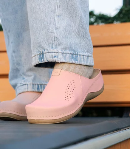 LEON Comfort női bőr klumpa 930