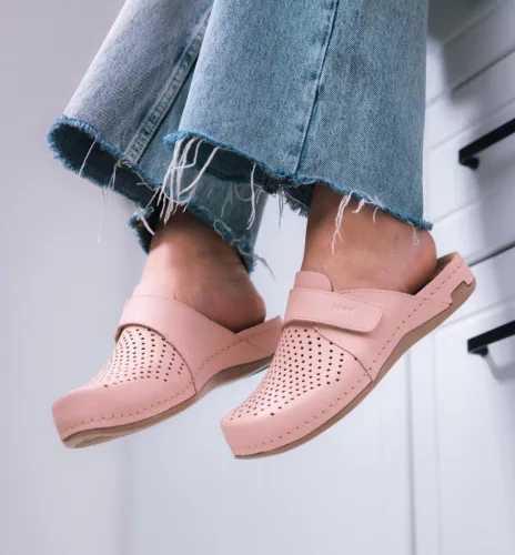 LEON Comfort női bőr klumpa 970