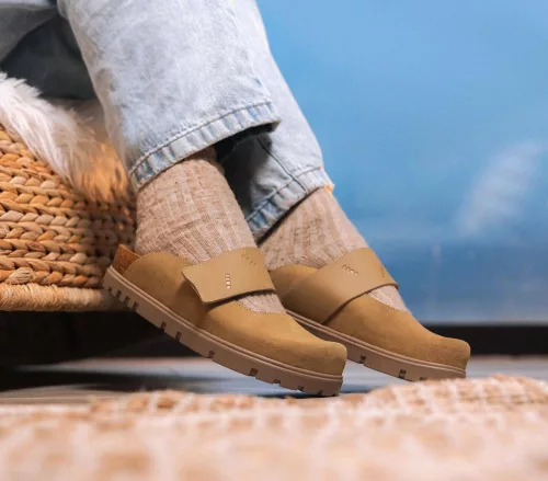 LEON Comfort női bőr klumpa 6002