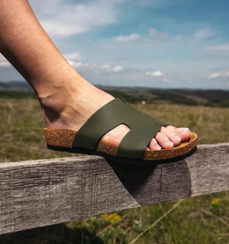 LEON Comfort női bőr papucs 4054