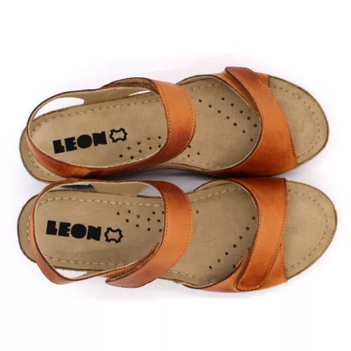 LEON Comfort női bőr szandál 1041