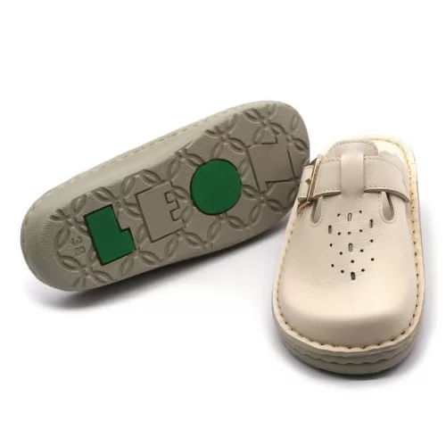 LEON Comfort női bőr klumpa 302
