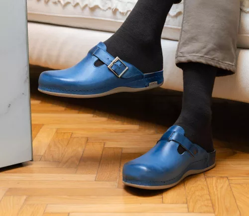 LEON Comfort férfi bőr klumpa 707