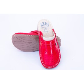 663-24 piros anatómiai női bőr gyógyklumpa 36-41