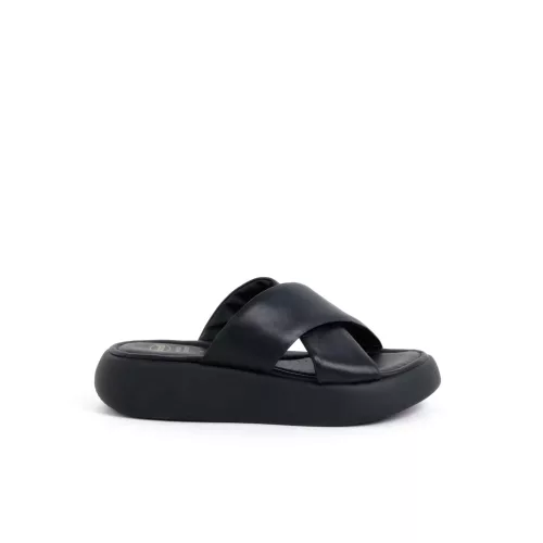 SCHOLL BOCA CROSS 24 PAPUCS fekete Memory Cushion technológiával 35-41