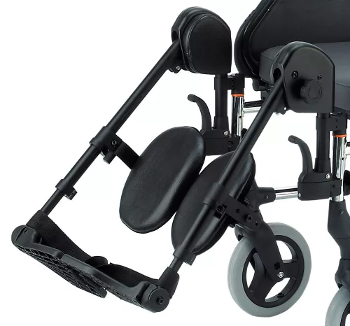 Módosított lábtartó (pár) B-4200/P kerekesszékhez, 37-40 cm mérethez