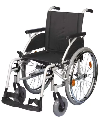 B-4200/M önhajtós mechanikus, összecsukható kerekesszék, 41 cm ülésszélesség