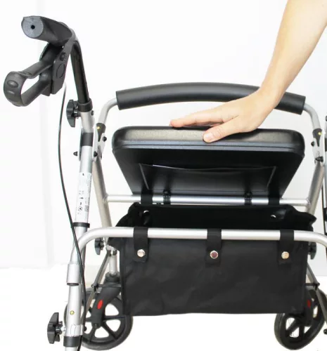 Vitea Care ROCKY összecsukható 4 kerekű járókeret