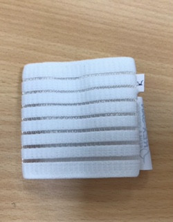 Gumis csuklószorító